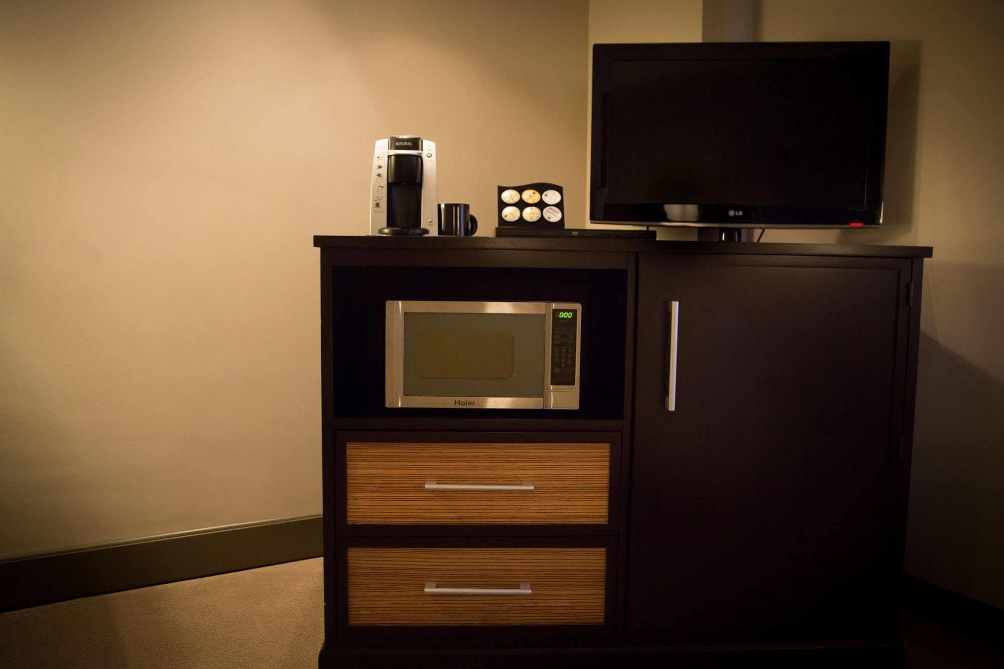 Iowa House Hotel Айова Сити Екстериор снимка
